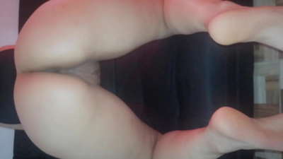 Моја мама ми даје своју пичку као божићни поклон